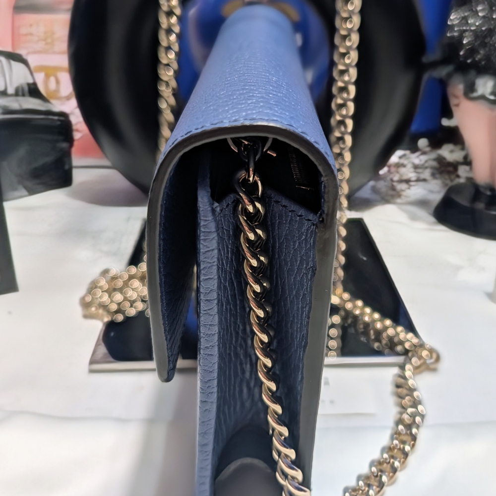 Gucci Interlocking G's Chain Wallet/ Crossbody Calfskin Blue Leather 🔥- NEW! - Picture 8 of 13